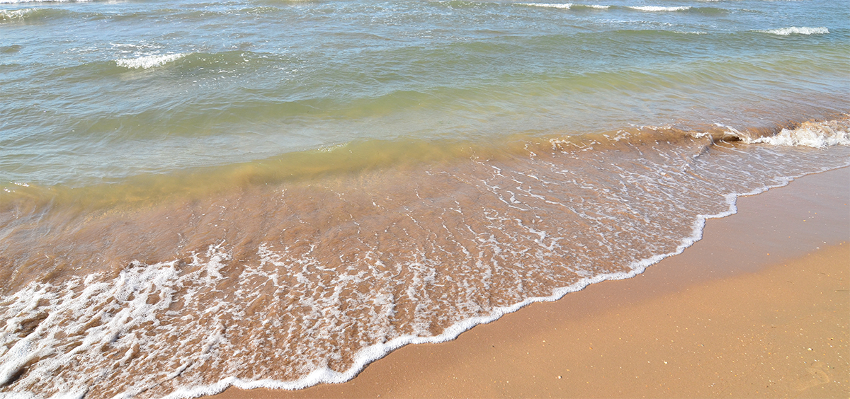 Азовское море Крым отдых на песчаном пляже