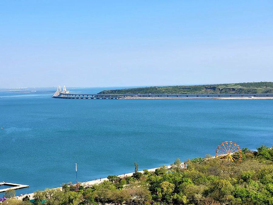 Отдых недалеко от Крымского моста 